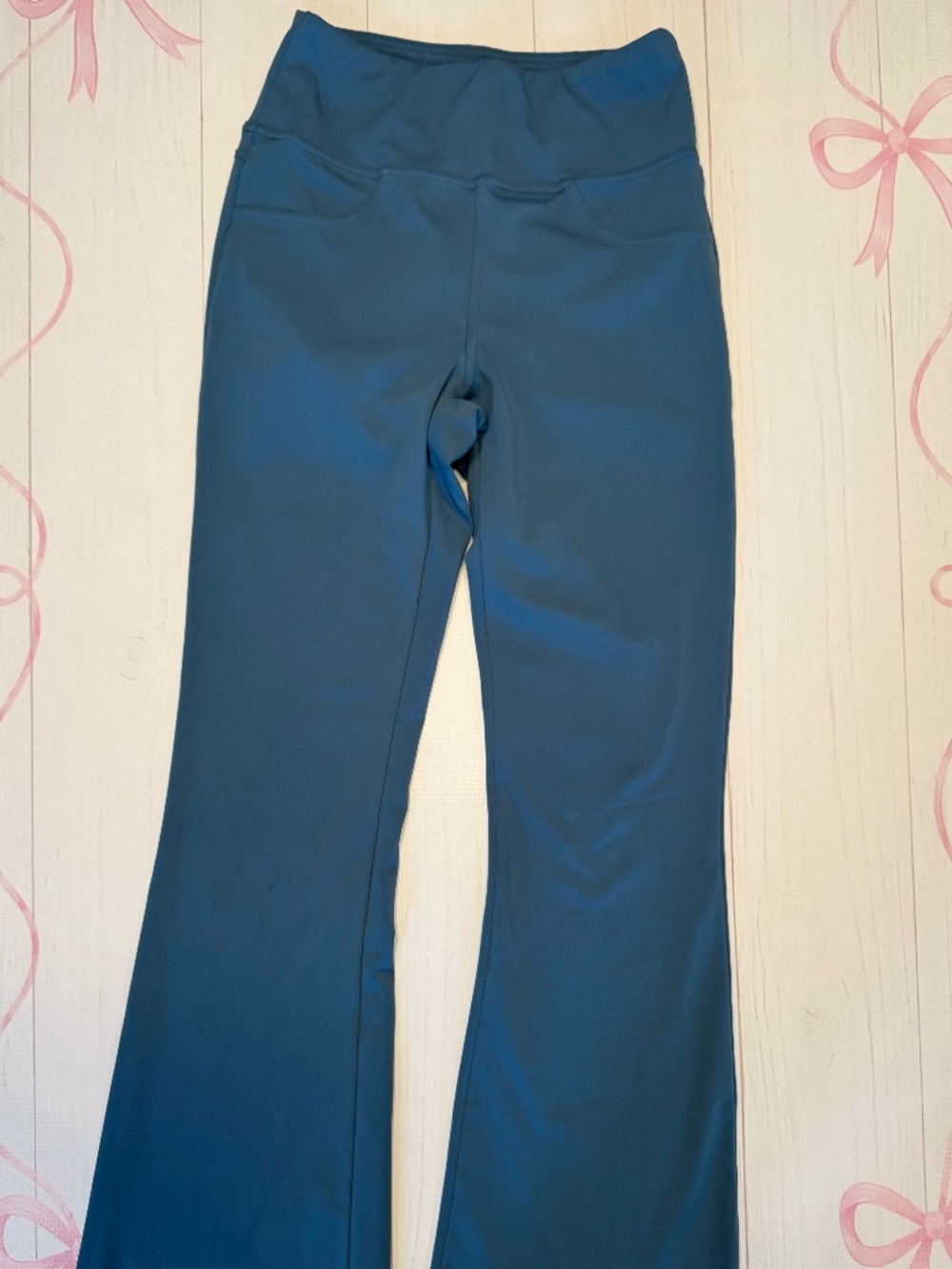Halara DayStretch High Waisted Pocket Flare Yoga Leggings Size Small